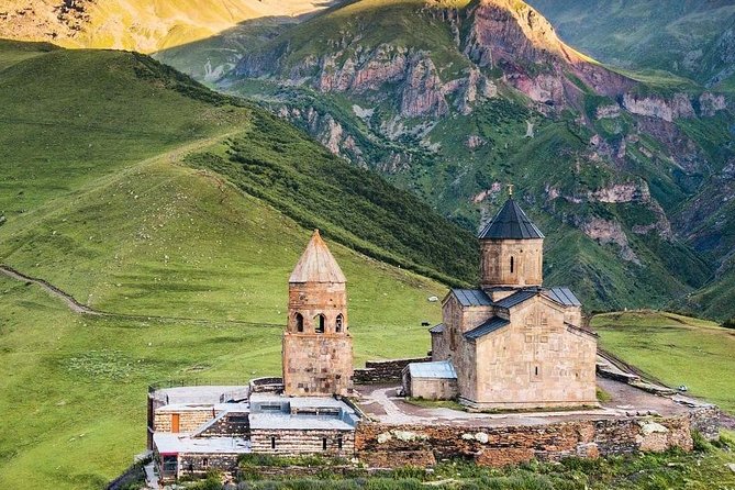 ️Private Full-Day Tour to Mtskheta and Kazbegi(stepantsminda) from Tbilisi - Ananuri Fortified Castle Ensemble, 16th-Century Towers and Churches