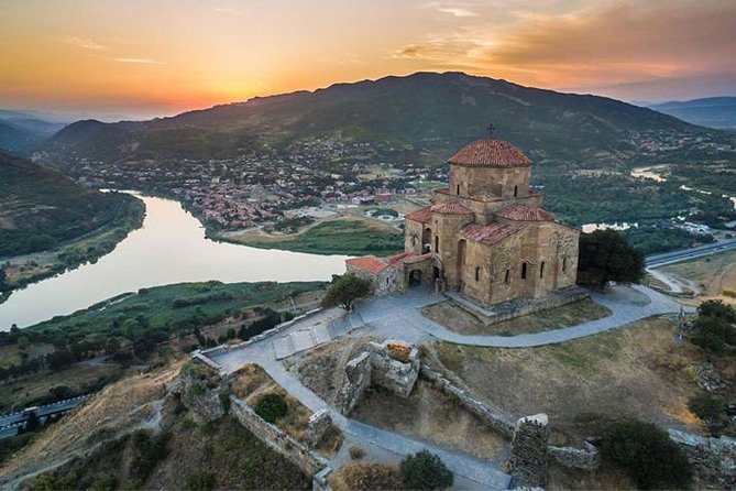 ️Private Full-Day Tour to Mtskheta and Kazbegi(stepantsminda) from Tbilisi - Morning Start From Tbilisi Pickup, Then Head Toward Mtskheta
