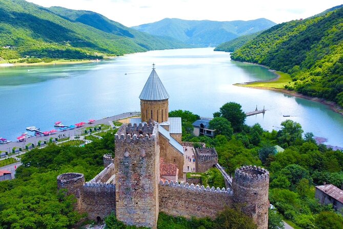 Private Kazbegi and Gudauri Mountain Tour - Transportation Comfort: Air-Conditioned Vehicle, Private Pacing, and Real Time Savings