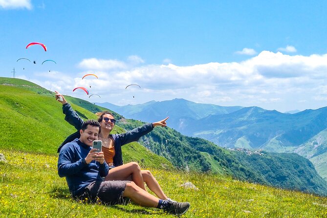 Private Kazbegi Tour: Gergeti, Ananuri & Scenic Views - Stop 4: Gudauri Ski Resort Viewpoint for High-Altitude Air