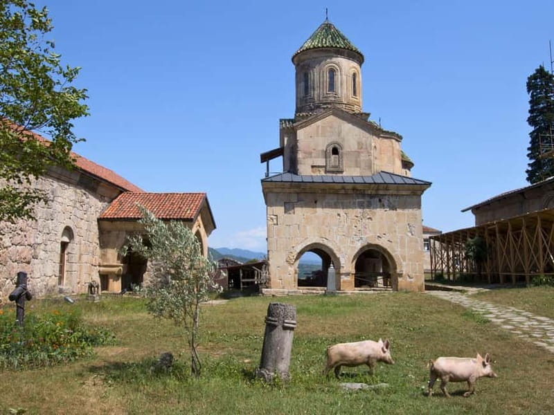 Private tour from KUTAISI: Bagrati, Gelati and Motsameta - FAQ