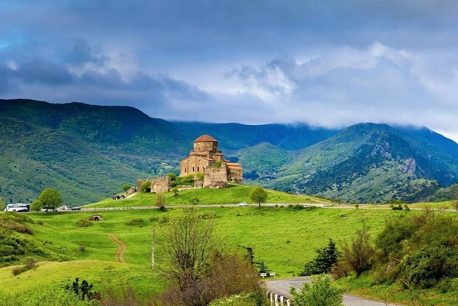 Private Tour to Mtskheta Stalin Museum Uplistsikhe Caves - Stop 4: Uplistsikhe cave town, pagan worship chambers and echoing halls