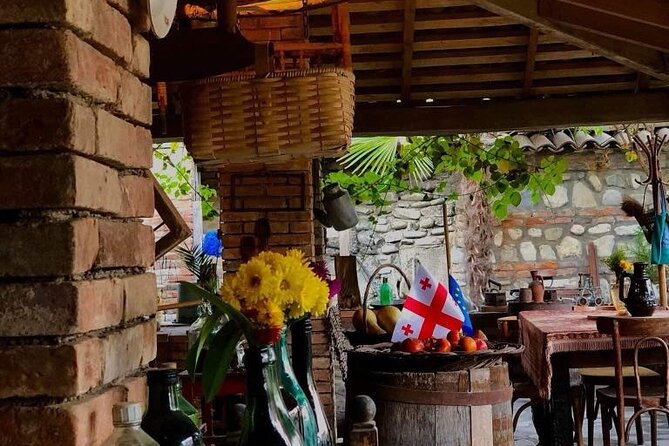 Private Wine Tour In Kakheti Region with 7 Wines and Lunch - Lunch in Velistsikhe: family-house food with unlimited alcohol