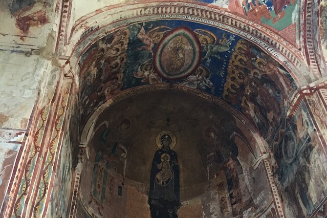 Small group tour to Kutaisi monasteries: Gelati, Motsameta and Bagrati. - Getting to Gelati: the UNESCO stop you cannot skip