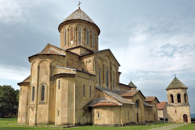 Small group tour to Kutaisi monasteries: Gelati, Motsameta and Bagrati. - Motsameta Monastery: faith, symbolism, and a quick but meaningful stop