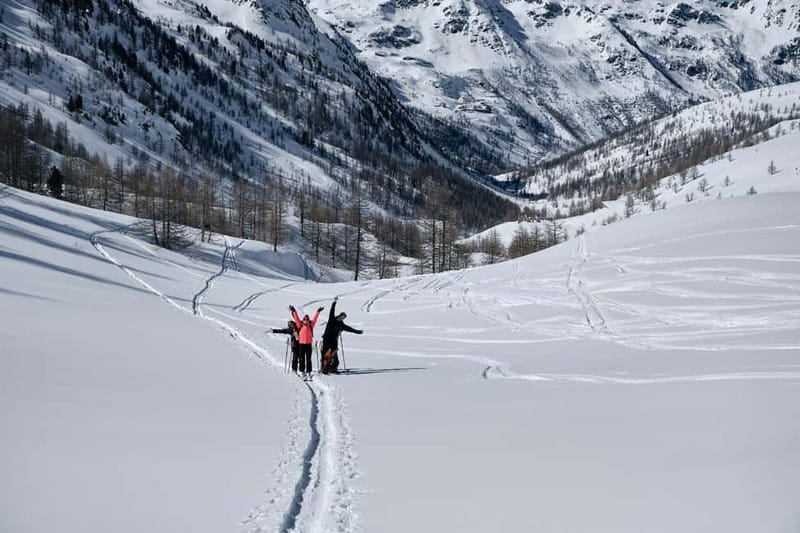 Tbilisi: 2-Day Gudauri and Kazbegi Tour with Hotel Pickup - Practical packing and on-the-ground comfort