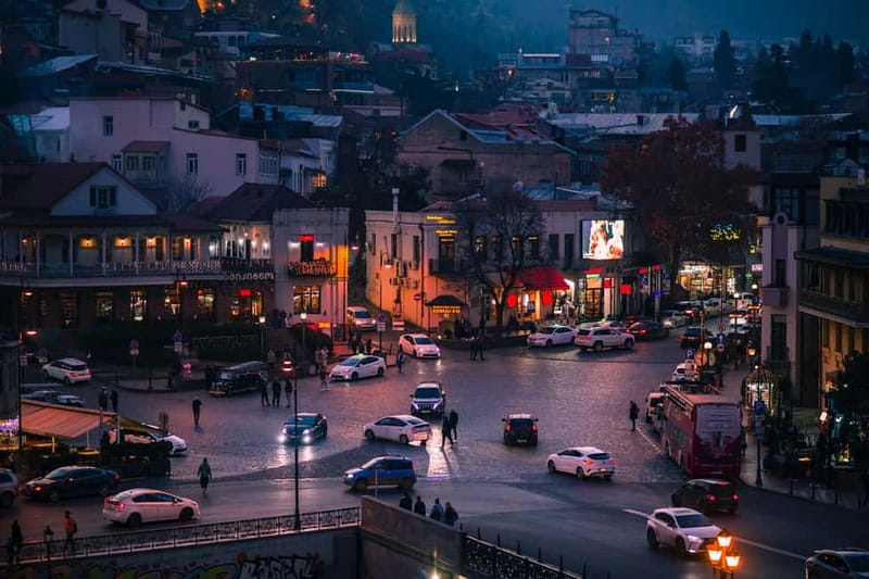 Tbilisi: 2-hours Midnight Express Guided Tour - Liberty Square to Old Town: Where the Break Time Makes the Difference