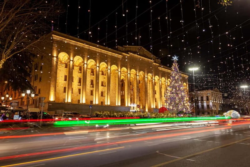 Tbilisi: 2-hours Midnight Express Guided Tour - Europe Square, Rike Park, and the Bridge of Peace Photo Moments