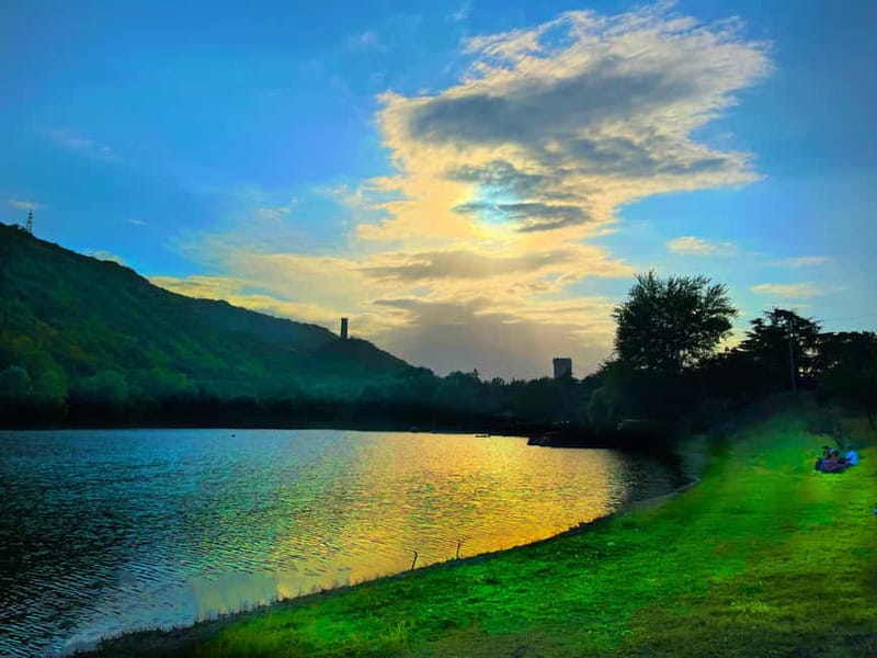 Tbilisi: Chronicle of Georgia, Old-town, Lake & 2 Cable Cars - Vintage Soviet-era cable car to Turtle Lake: ride history and chase the views