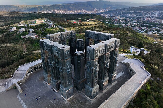 Tbilisi City Tour with Street Photography - Abanotubani sulfur baths: domes, steam, and nearby craft shopping