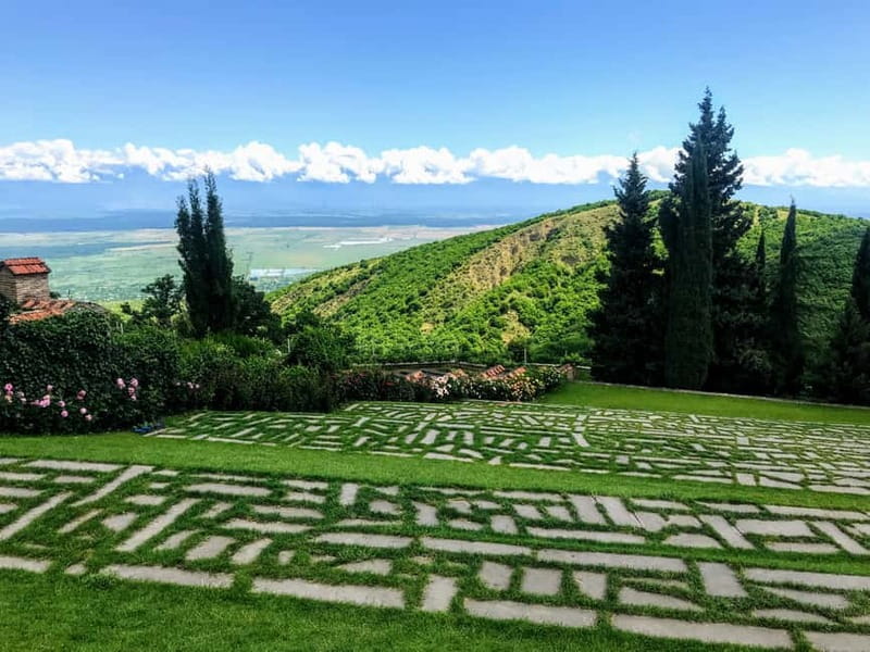 Tbilisi: Full-Day Kakheti & Sighnaghi Tour with Wine Tasting - Sighnaghi, the City of Love: Cobbles, Towers, and a Legend on Foot