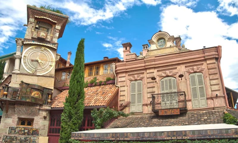 Tbilisi: Guided Tour to the Top 10 Sightseeing Attractions - Parliament, Opera, and the main boulevard mindset