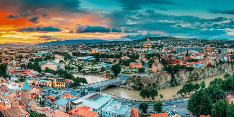 Tbilisi: Guided Walking Tour of Historic City - Devil Street and the Tomada sculpture moment