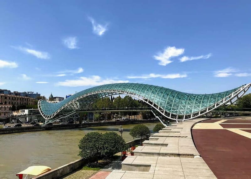 Tbilisi: Guided Walking Tour of Historic City - Metekhi Church viewpoint, plus King Vakhtang Gorgasali