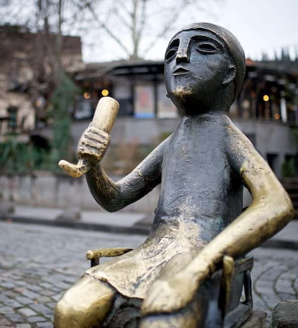 Tbilisi: Guided Walking Tour of Historic City - Who the tour suits best, and what you get beyond photos