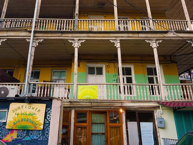 Tbilisi: Hidden Backyards Guided Tour - Why “hidden backyards” is the smartest way to start Tbilisi