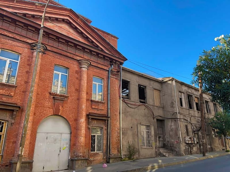 Tbilisi: Hidden Backyards Guided Tour - Price and value: why $17 can be a smart deal