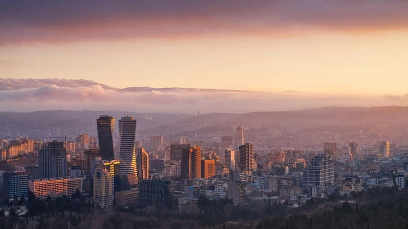 Tbilisi: Historic & Modern City tour with 2 Cable Car rides - The guide effect: why George’s tips make it feel worth it