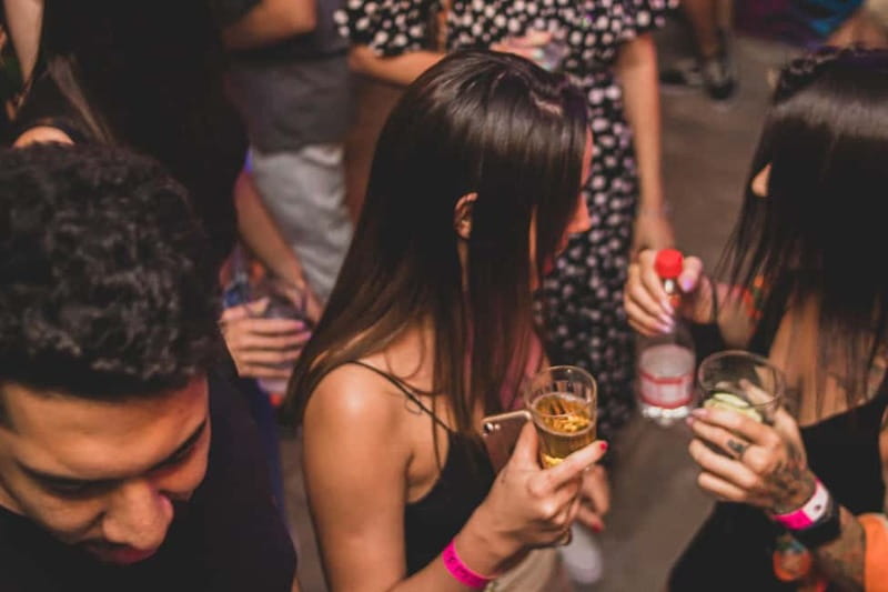Tbilisi: Nightlife Highlights Tour with Welcome Drinks - Finishing at Rooster: the classic underground wrap-up