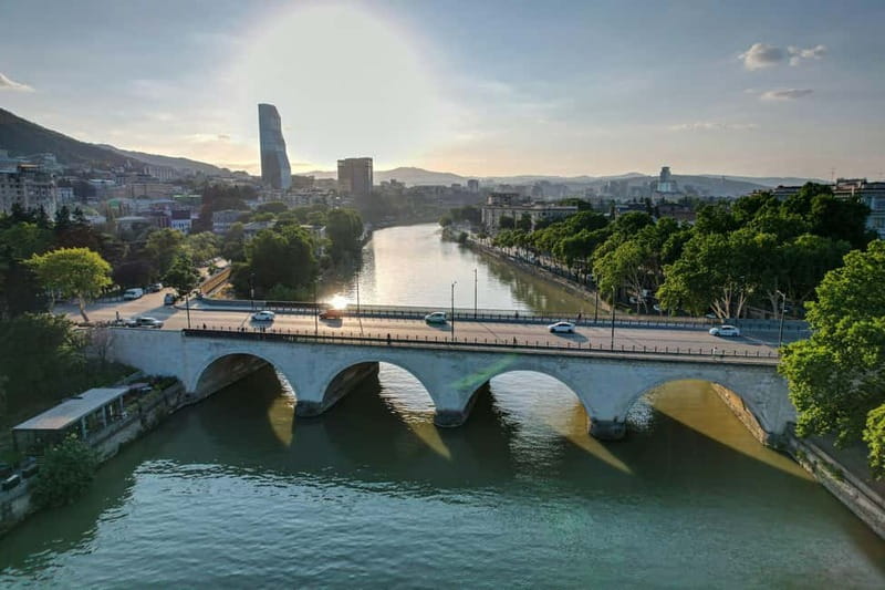 Tbilisi: Old&New City Guided Tour w/ 13 Tastings & Cable car - Wine bar finale and the drinks lineup you get to sample