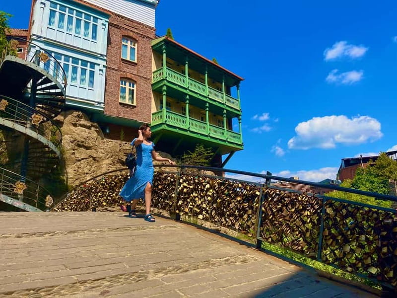 Tbilisi: Old & New City Guided Tour with 15 Tastings & Wine - Key Points Before You Go
