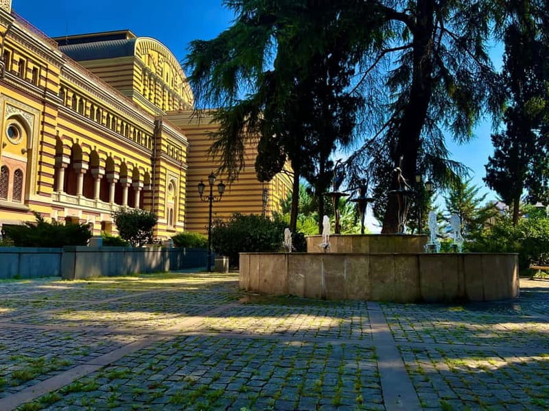 Tbilisi: Old & New City Guided Tour with 15 Tastings & Wine - Should You Book This Tbilisi Old and New City Food and Wine Tour?