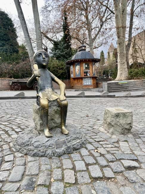 Tbilisi old town (Sololaki) 4 hours private walking tour - The Narikala fortress climb and why the view feels earned