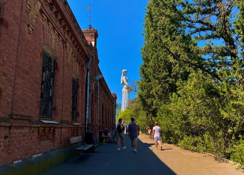 Tbilisi: Private Tour to Mother of Georgia & Narikala Castle - Key highlights to look forward to