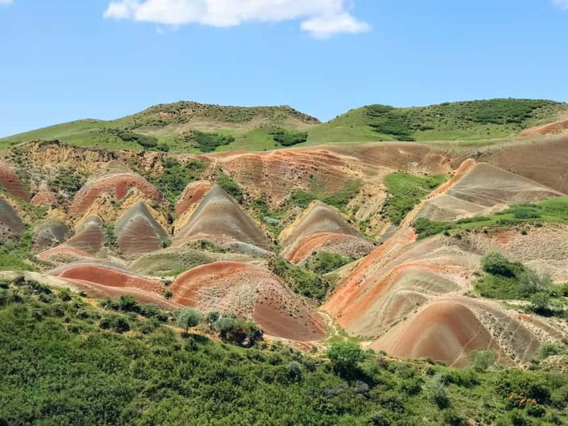 Tbilisi: Real Adventure - Gareja & Rainbow Desert 4x4 + Hike - The drive and group size, where comfort really shows
