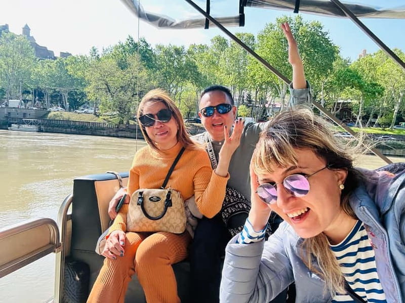 Tbilisi: River Sightseeing Boat Ride with Welcome Drink - Photo Tips That Actually Help on a Short 30-Minute Cruise