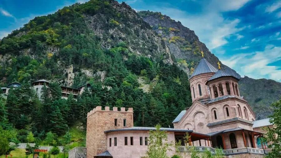 Tbilisi to Kazbegi Gudauri Ananuri Zhinvali Group GuidedTour - Optional mountain add-ons: 4WD upgrades, short hikes, and paragliding