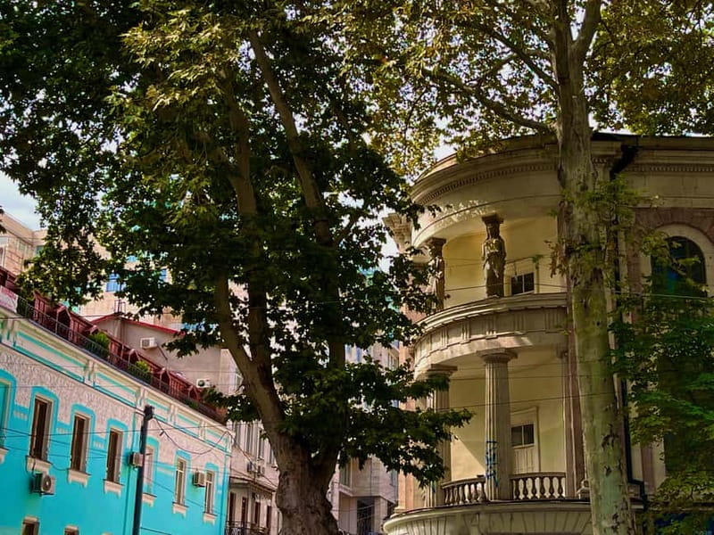 Tbilisi: Top 20 Highlights Guided Walking Tour with Tastings - Clock Tower, Bridge of Peace, Rike Park, and Europe Square