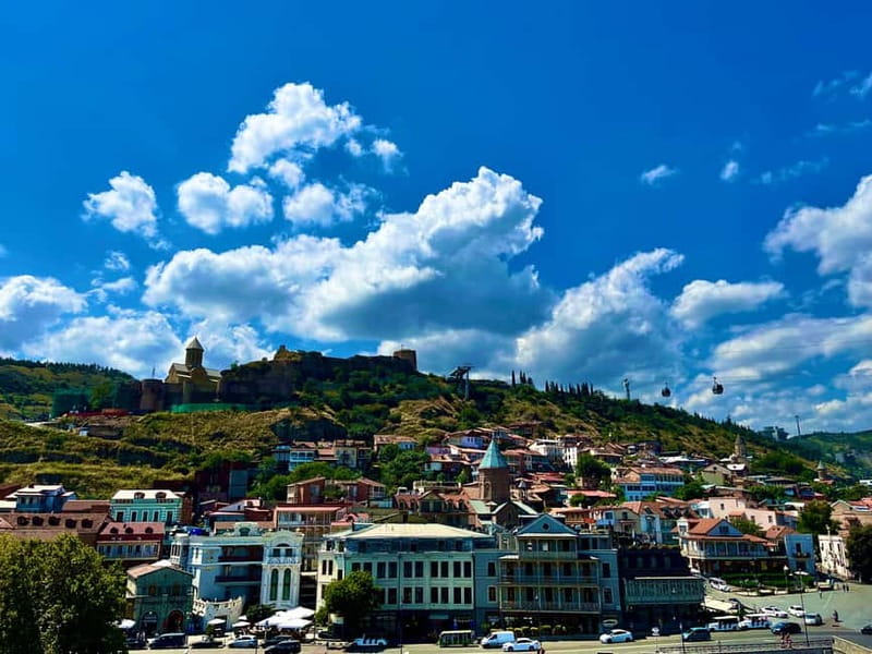 Tbilisi: Top 20 Highlights Guided Walking Tour with Tastings - Abanotubani and the route toward viewpoints, Metekhi, and Narikala Fortress