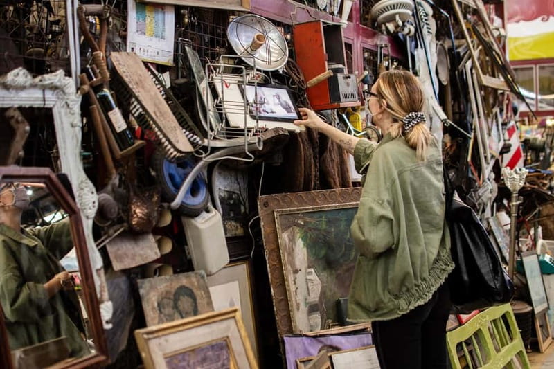 Tbilisi: Vintage Stores and Cafes Walking Tour with Coffee - Coffee and chocolate breaks that keep shopping sane