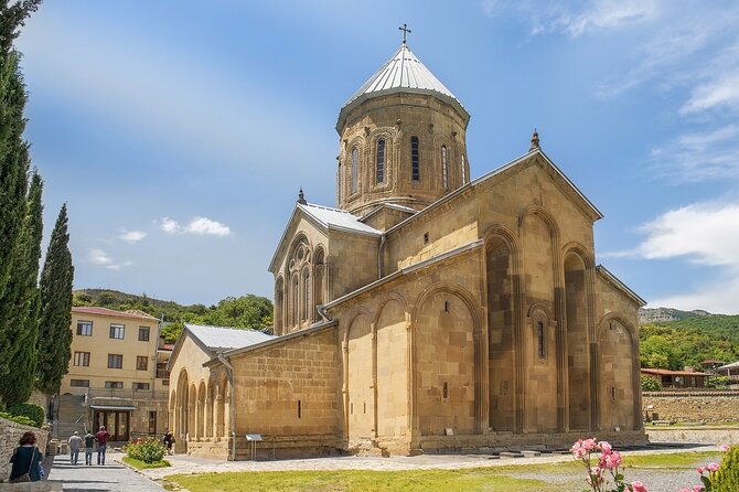UNESCO Gems of Mtskheta - Old Capital of Georgia - Mtskheta flea market time: crafts and souvenirs without the rush