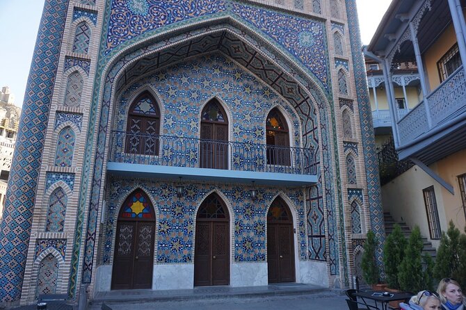 Walking City Tour in Tbilisi - Ateshgah Zoroastrian Temple and Liberty Square’s empire talk